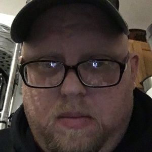 Meet your Posher, Troy